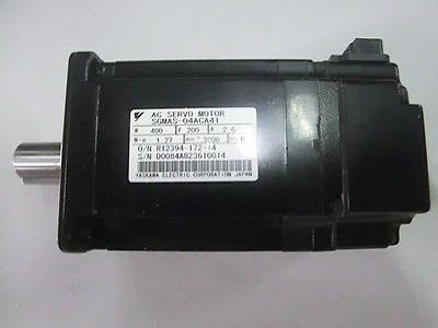 YASKAWA AC SERVO MOTOR (SGMAS-04ACA41)