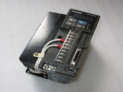 FUJI AC SERVO DRIVER (RYS751S3-VVS-Z72)